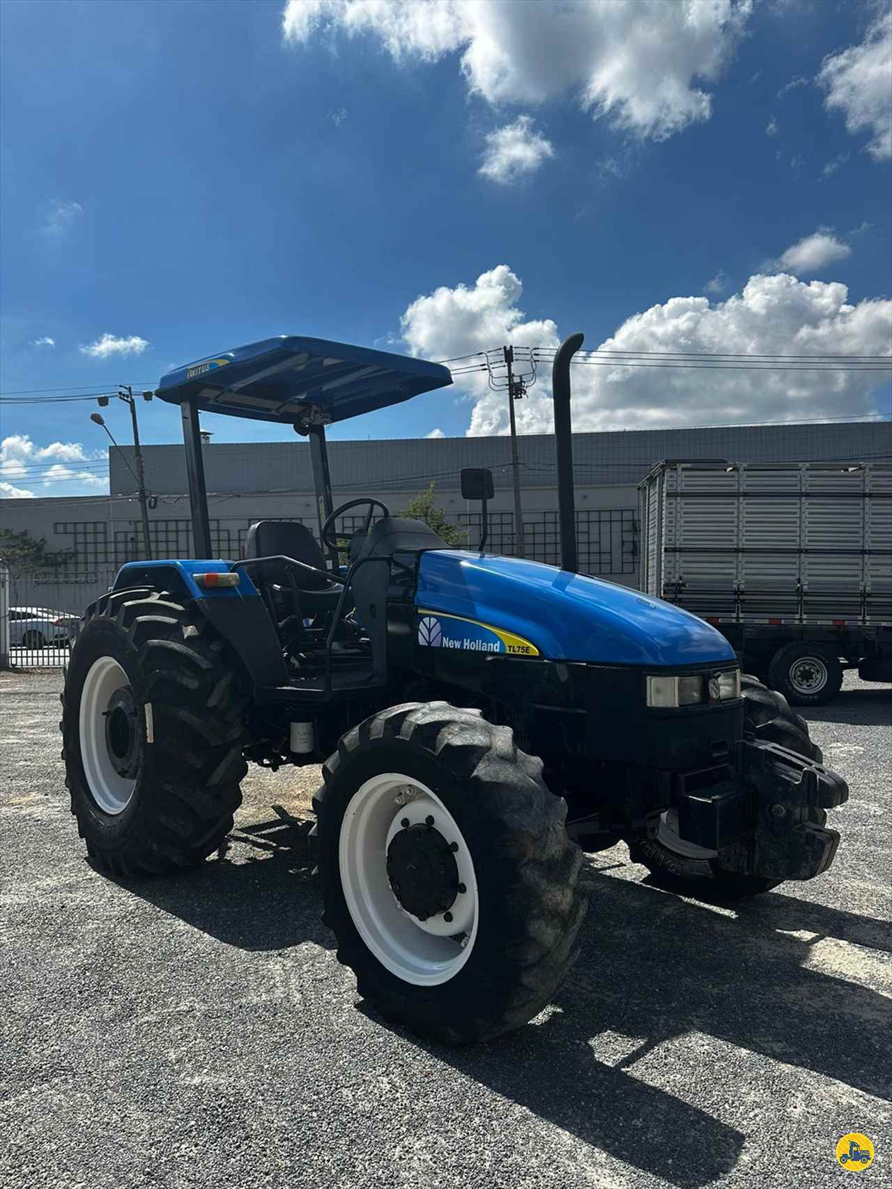 TRATOR NEW HOLLAND NEW TL 75 Tração 4x2 G4 Caminhões CAMPO LARGO PARANÁ PR